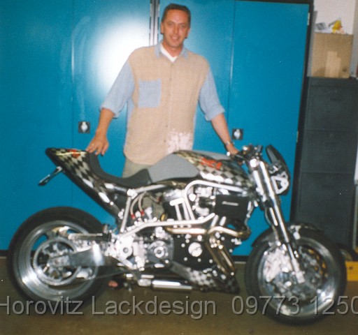 BikeHorovitz (14).bmp