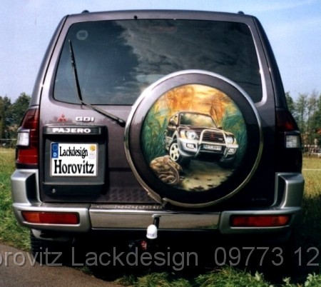 Horovitz_Airbrush_SnakeJeep1.jpg